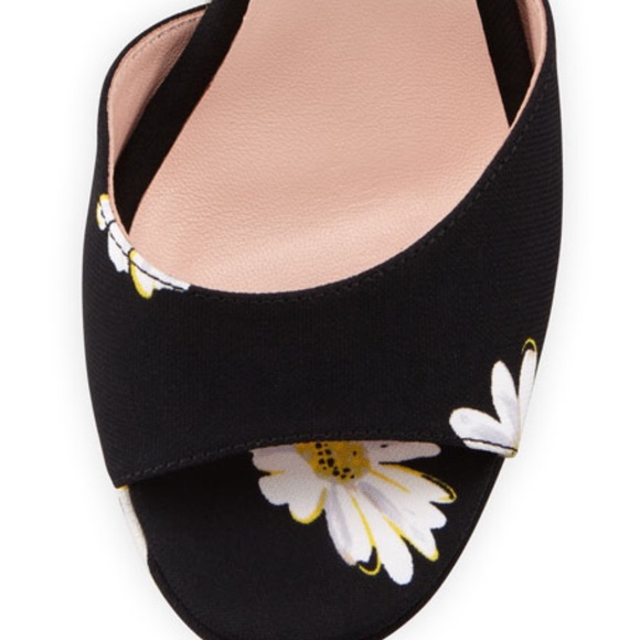 Kate Spade Dellie Daisy-Print Wedge Sandal - Picture 5 of 12